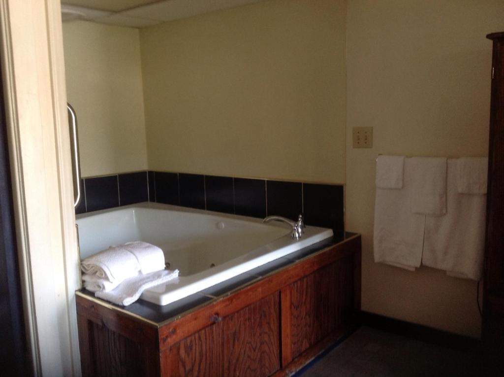 Knights Inn - Cayce Esterno foto
