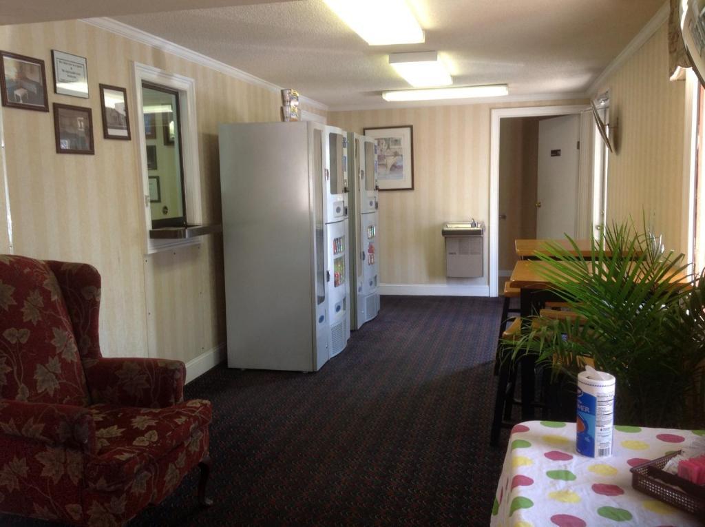 Knights Inn - Cayce Esterno foto