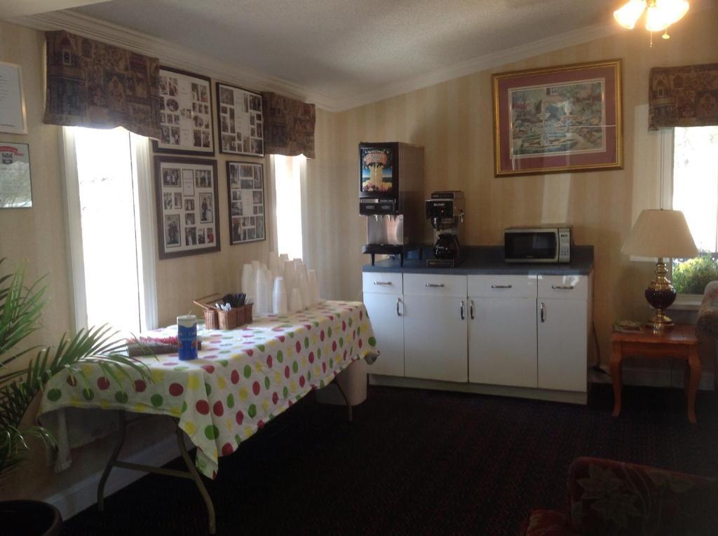 Knights Inn - Cayce Esterno foto