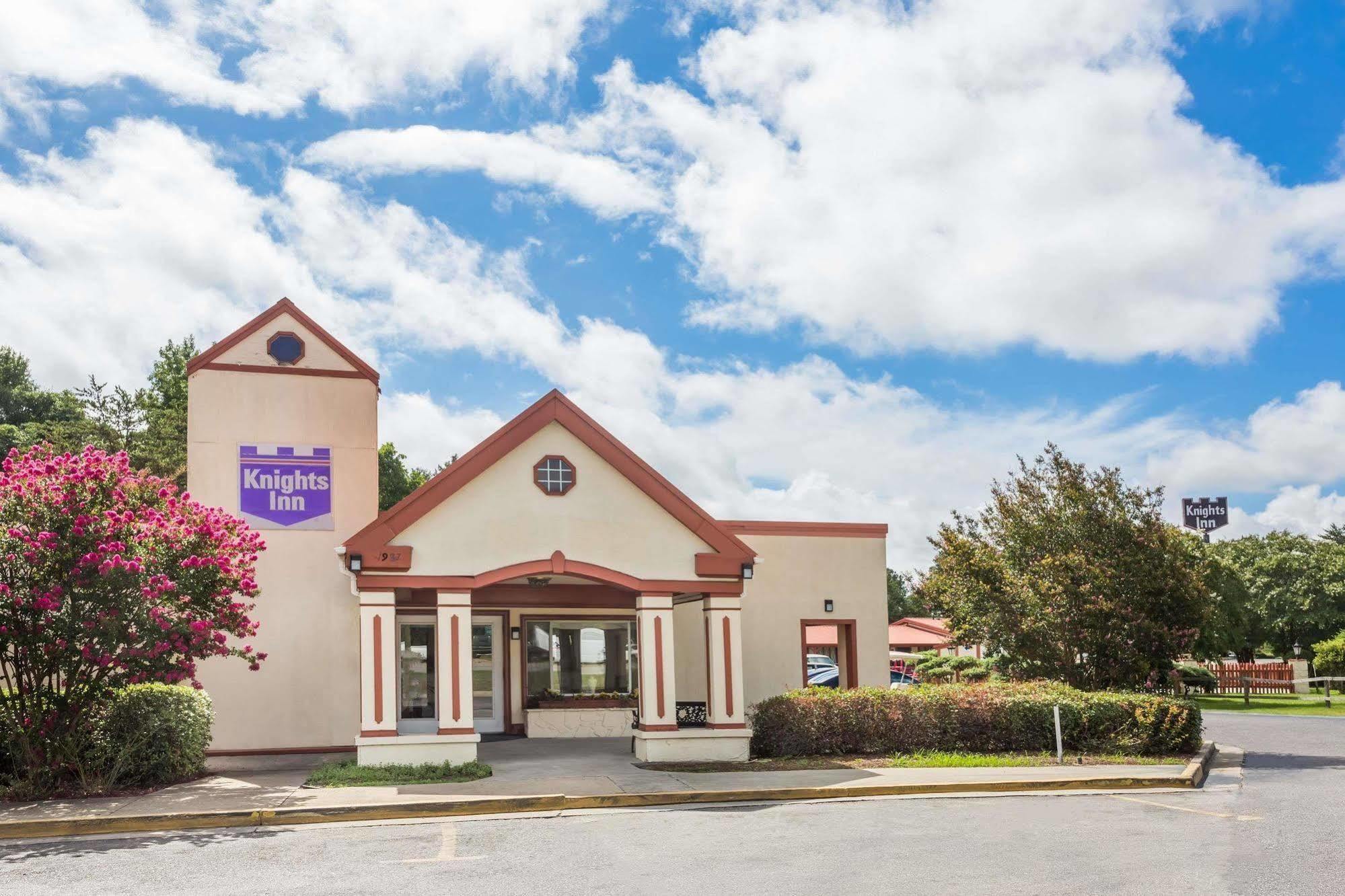Knights Inn - Cayce Esterno foto