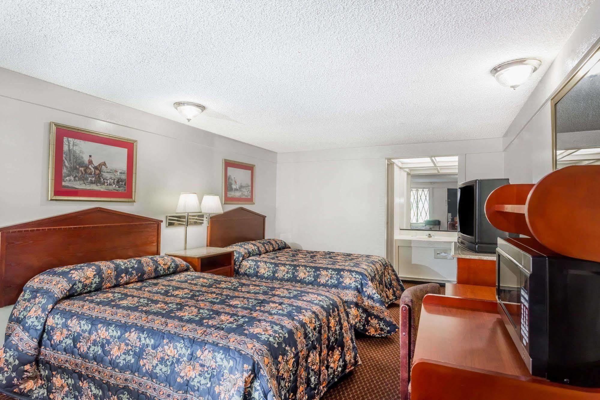 Knights Inn - Cayce Esterno foto