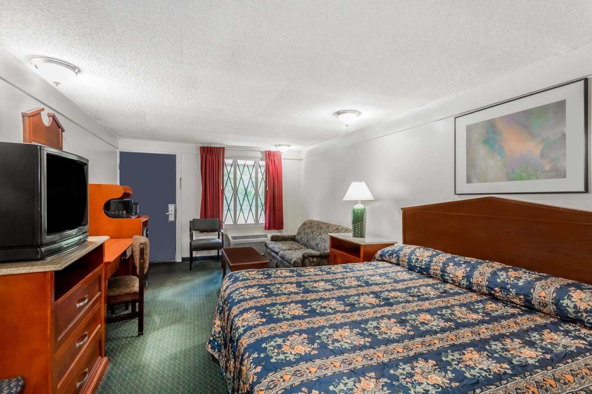 Knights Inn - Cayce Esterno foto